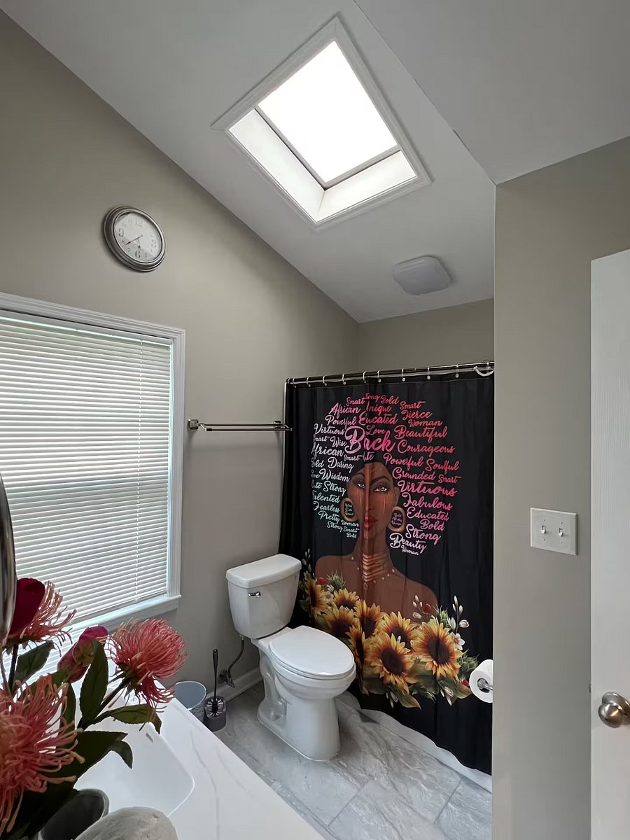 Upper Bathroom
