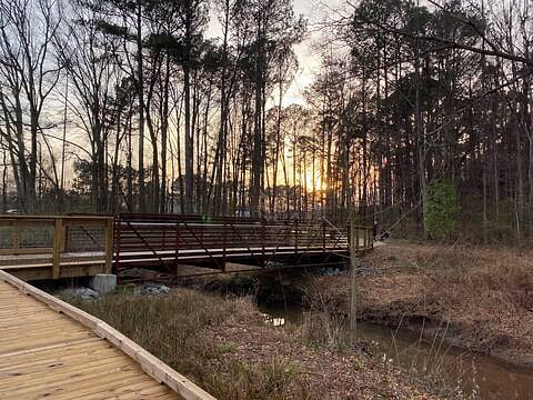 Sylvia and Jack Redic Scenic Walkway