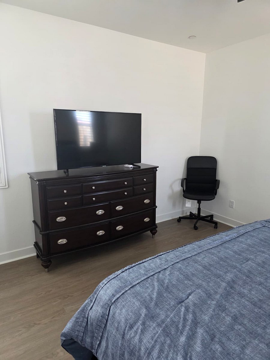Furnished Finder property 878250_1 photo 3