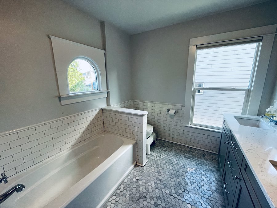 Upstairs Full Bath