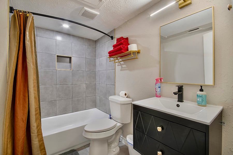 Furnished Finder property 878283_1 photo 12