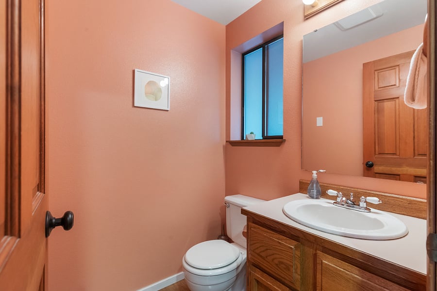 1/2 bath next to front door
