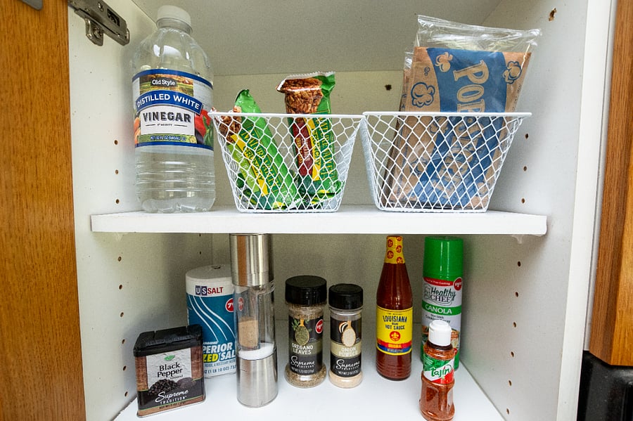 Basic spices are provided