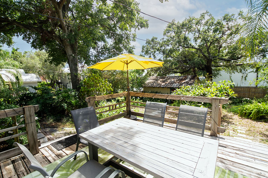 Relax and unwind in the tropical backyard
