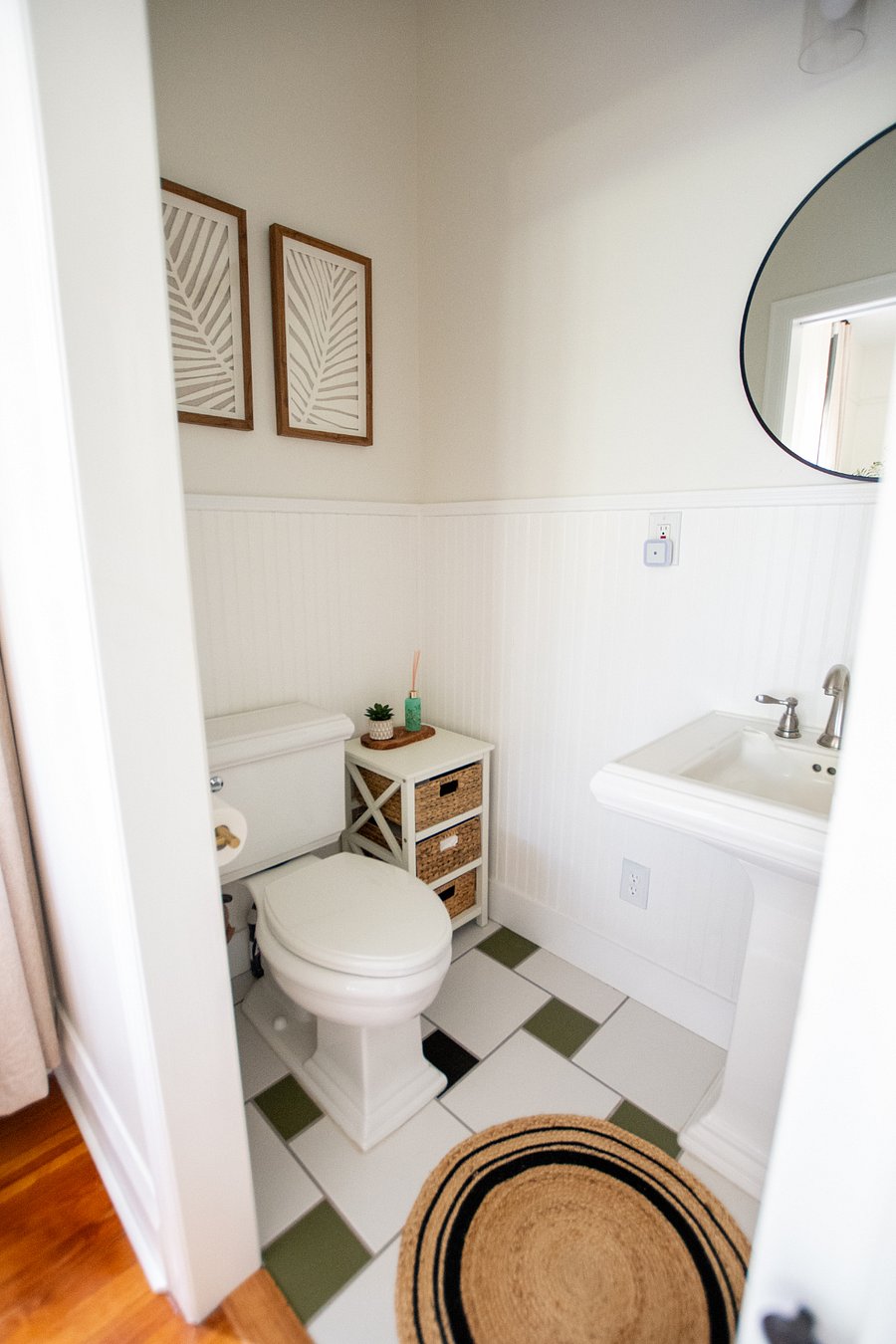 Master bedroom's bathroom with shower