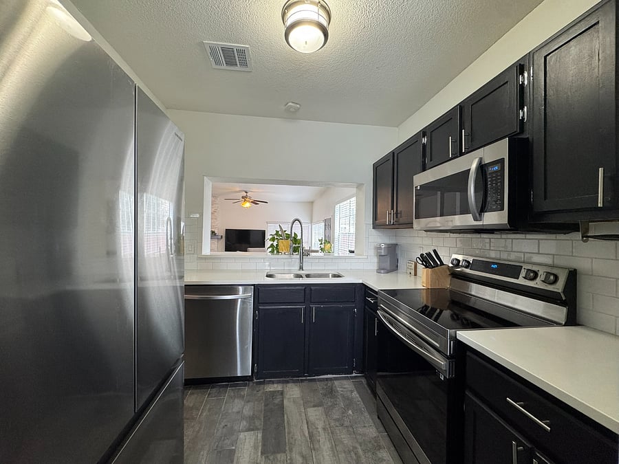Furnished Finder property 878410_1 photo 10
