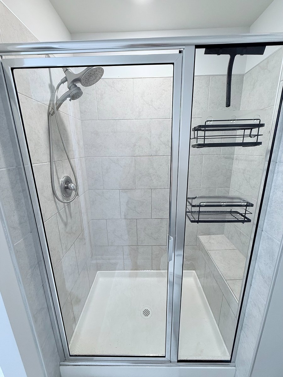 Third floor: Master bathroom