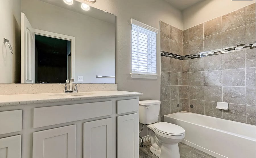 Shared upstairs bath
