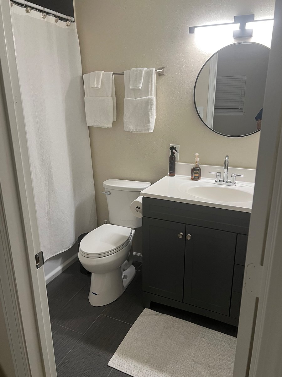 Furnished Finder property 878483_1 photo 3