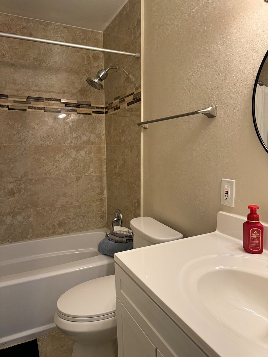 Furnished Finder property 878483_1 photo 12