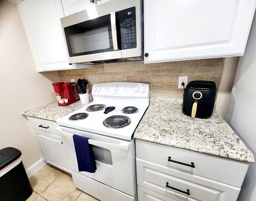 Furnished Finder property 878501_1 photo 9