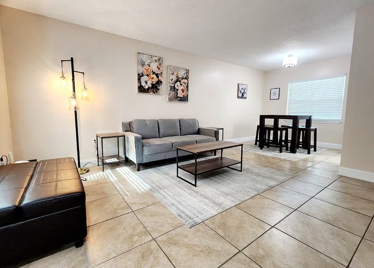 Furnished Finder property 878501_1 photo 4