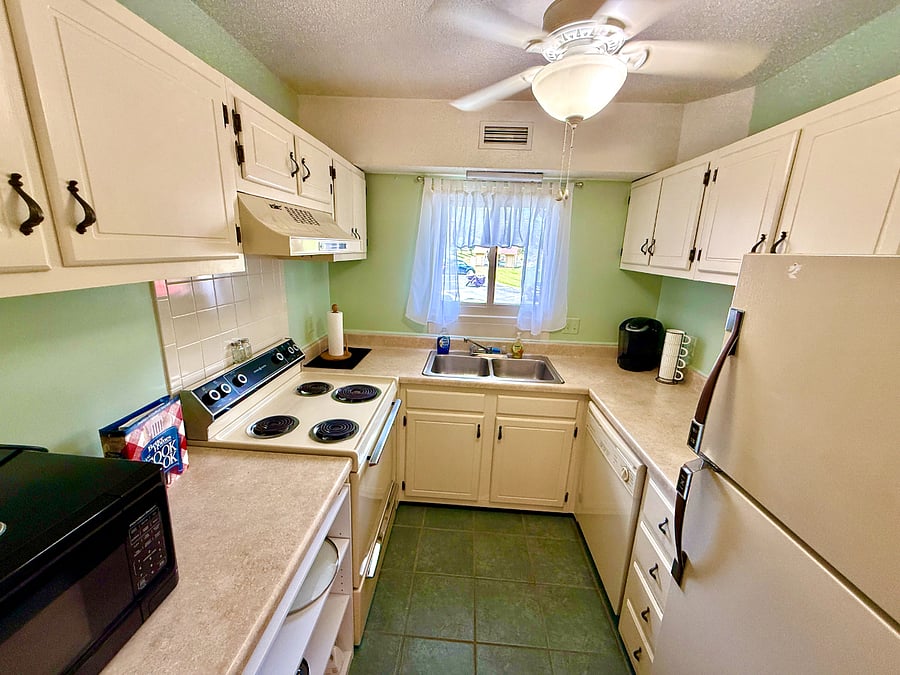 Furnished Finder property 878512_1 photo 9