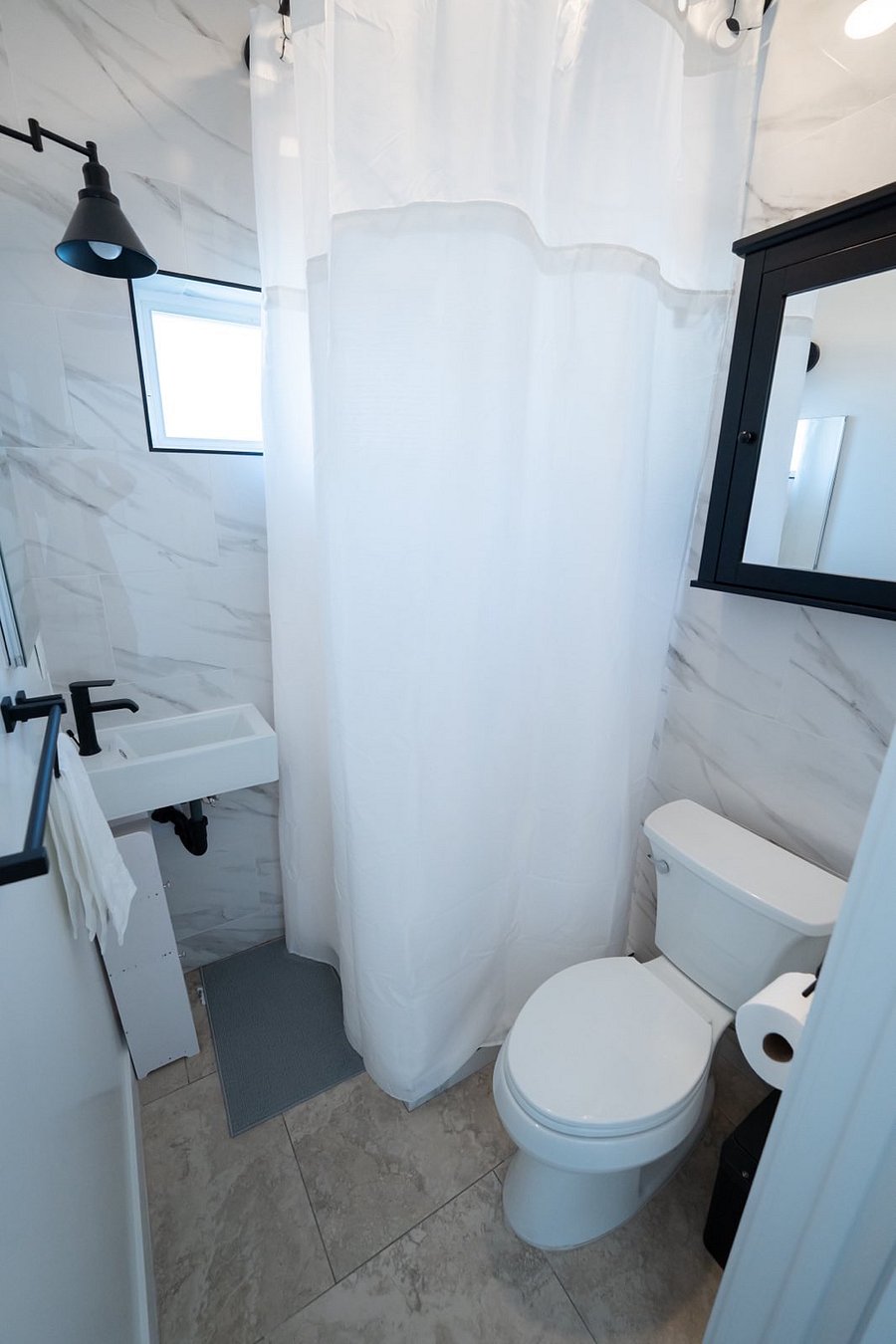 Furnished Finder property 878520_1 photo 8