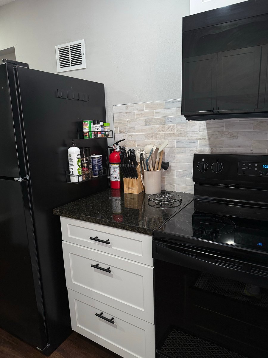 Furnished Finder property 878548_1 photo 16