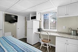 Furnished Finder property 878634_1 photo 6