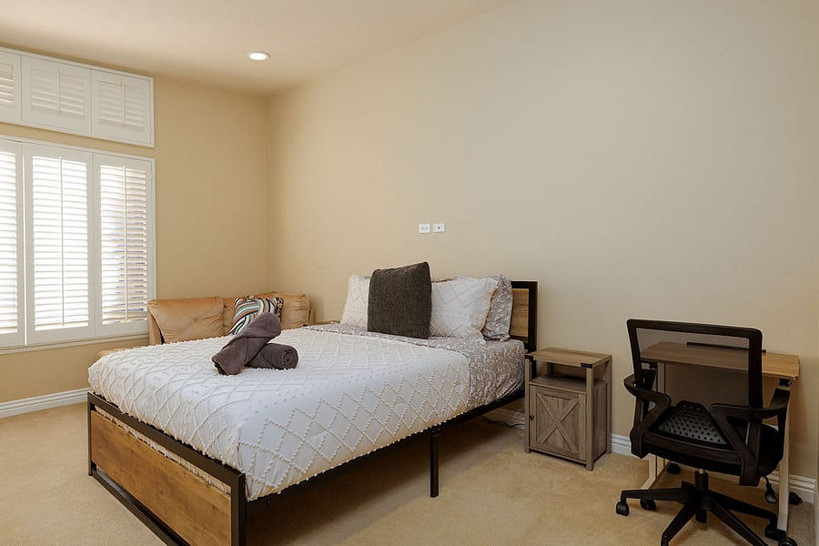 Furnished Finder property 878698_1 photo 24