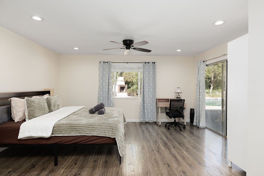 Furnished Finder property 878698_1 photo 22