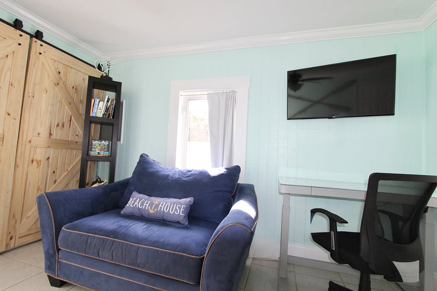 One Bedroom Apartment