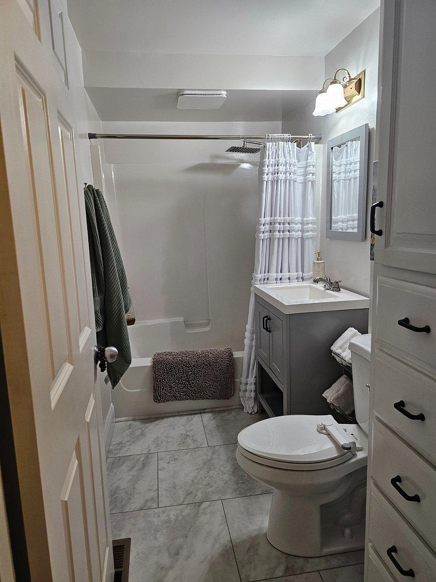 Furnished Finder property 878711_1 photo 14