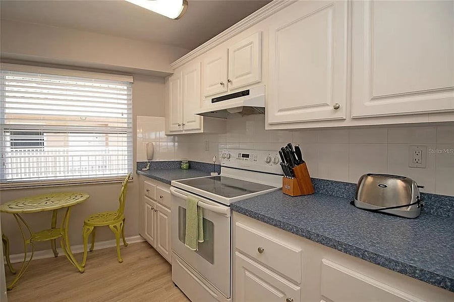 Furnished Finder property 878718_1 photo 7