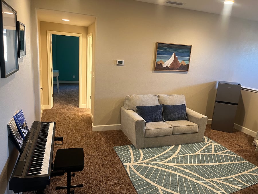 Furnished Finder property 878725_1 photo 3