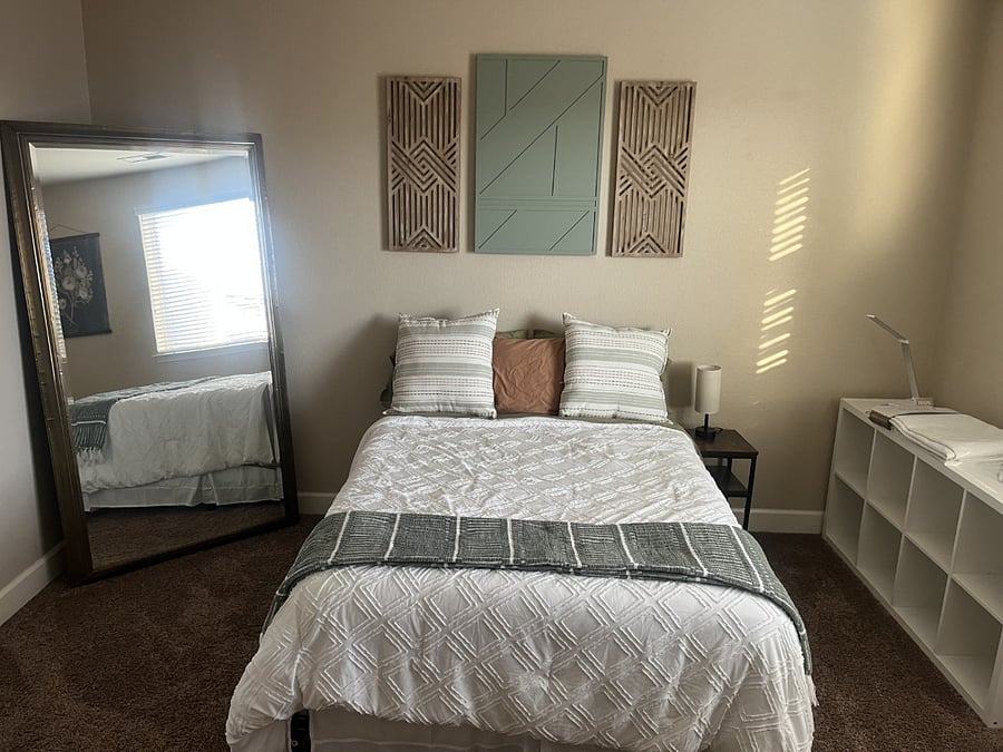 Furnished Finder property 878725_1 photo 1