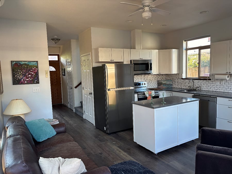 Furnished Finder property 878736_1 photo 9