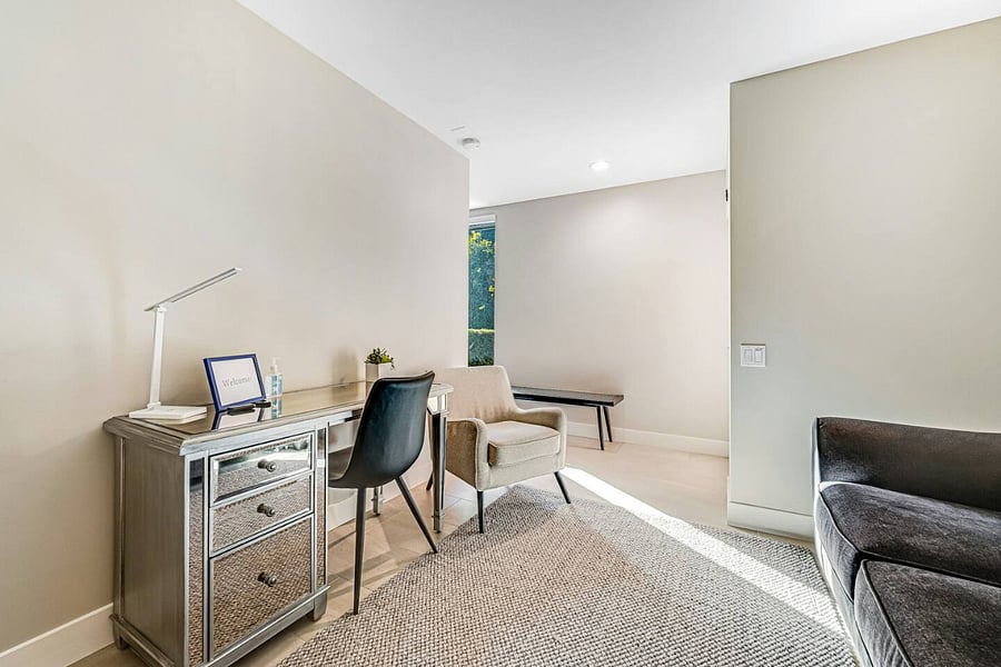Furnished Finder property 878754_1 photo 33
