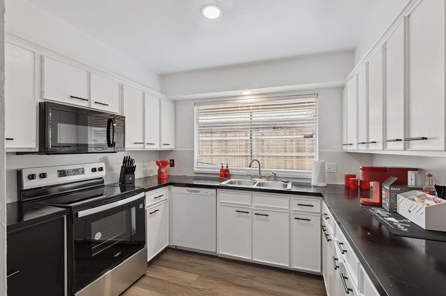 Furnished Finder property 878764_1 photo 8