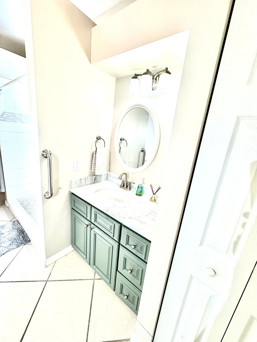 Furnished Finder property 878795_1 photo 6