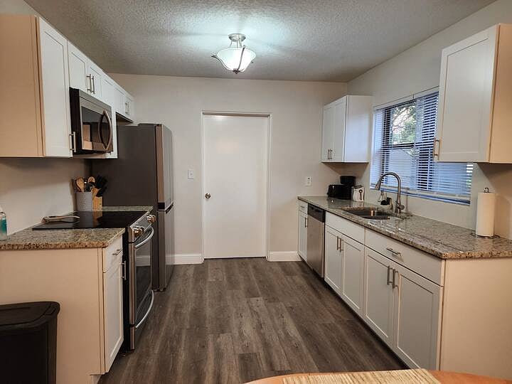 Furnished Finder property 878803_1 photo 2