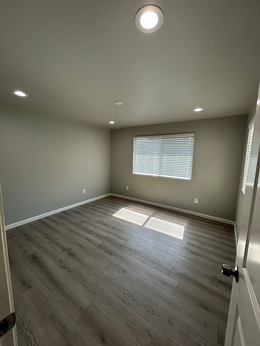 Furnished Finder property 878840_1 photo 3