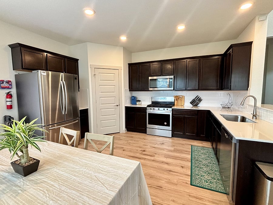 Furnished Finder property 878842_1 photo 10