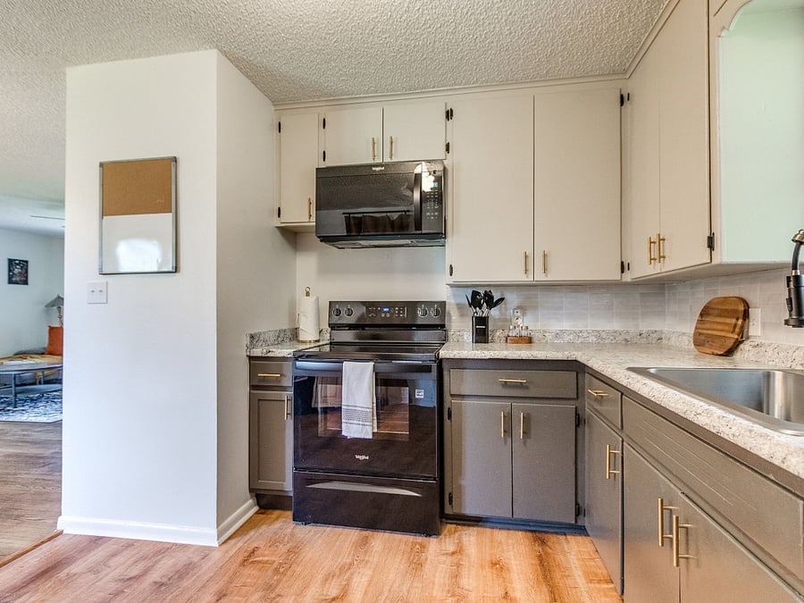 Furnished Finder property 878854_1 photo 11