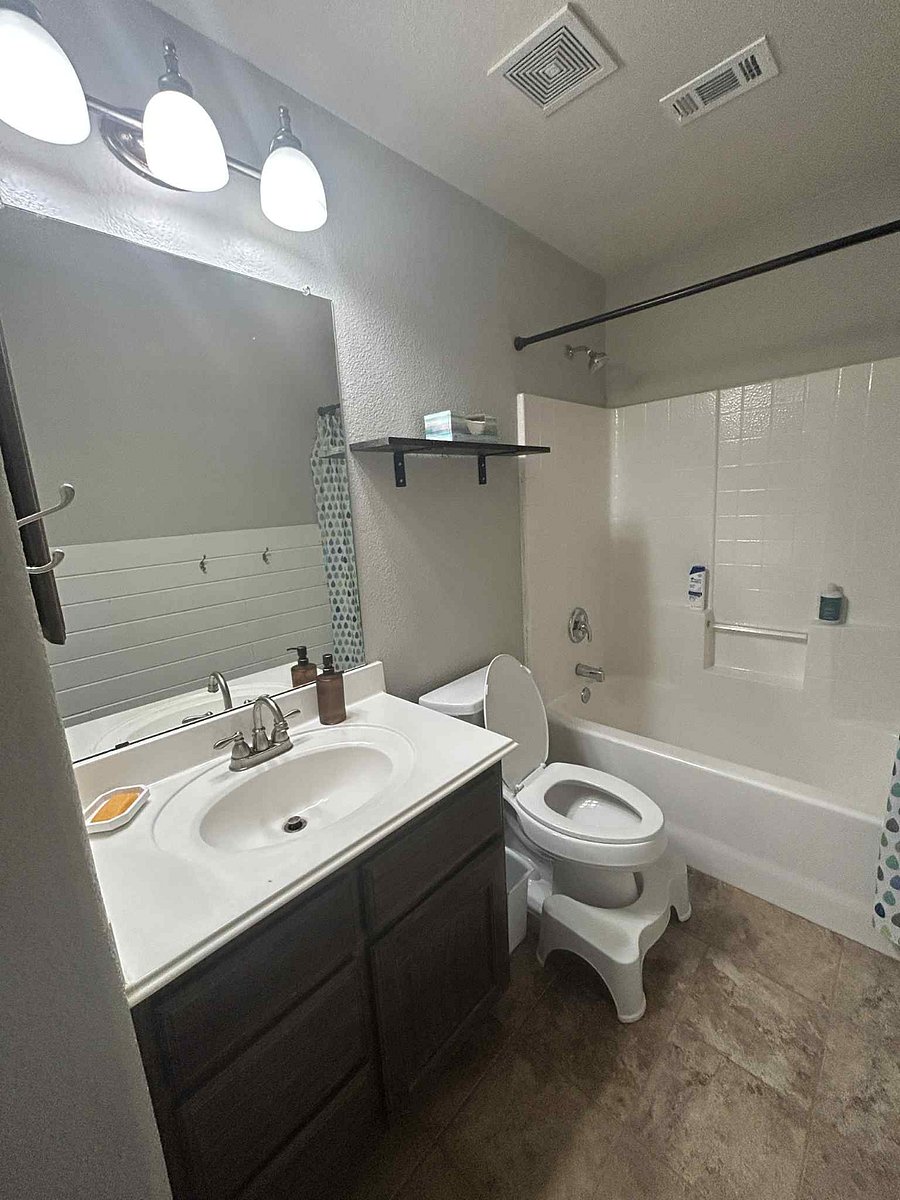 Furnished Finder property 878855_1 photo 32