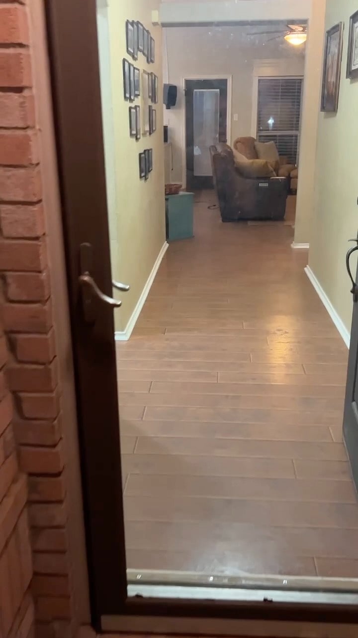 walk through video-if unable to play, please message me and I can email it/send another way