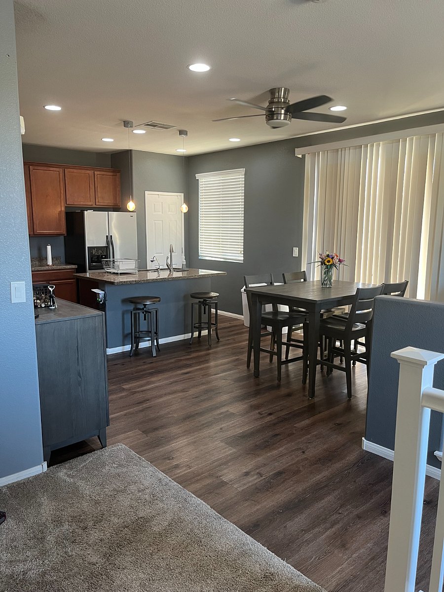 Furnished Finder property 878865_1 photo 3