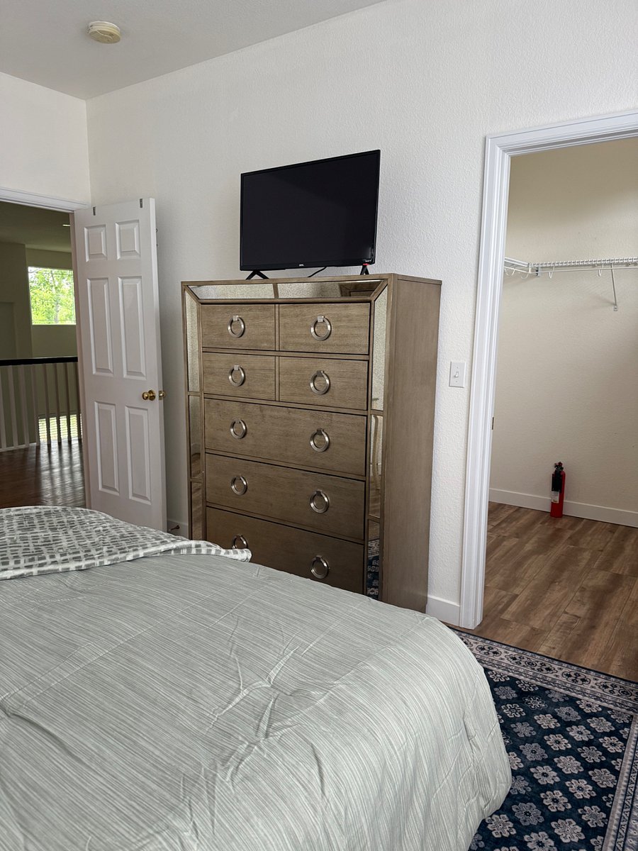 Furnished Finder property 878877_1 photo 4
