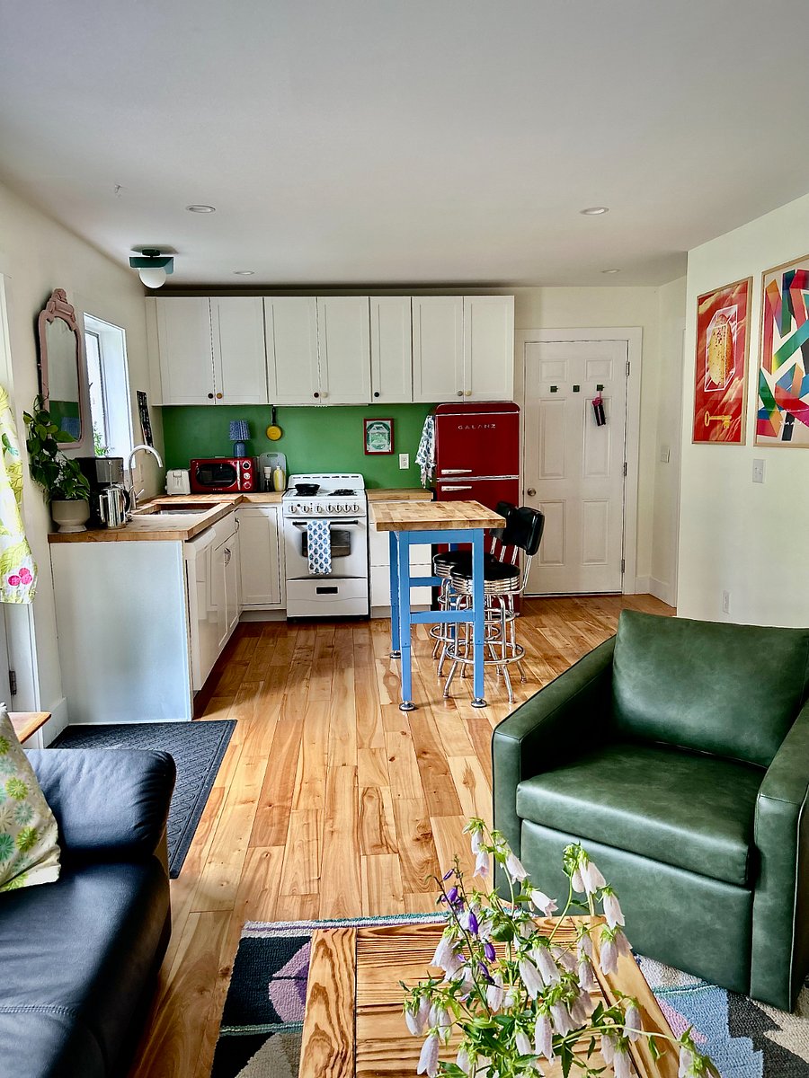 Furnished Finder property 878895_1 photo 9