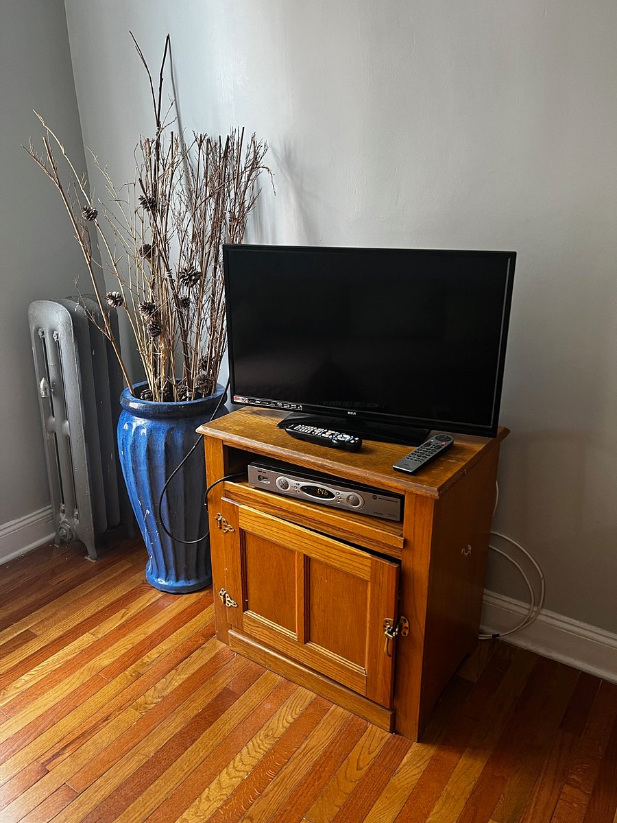 TV with Roku