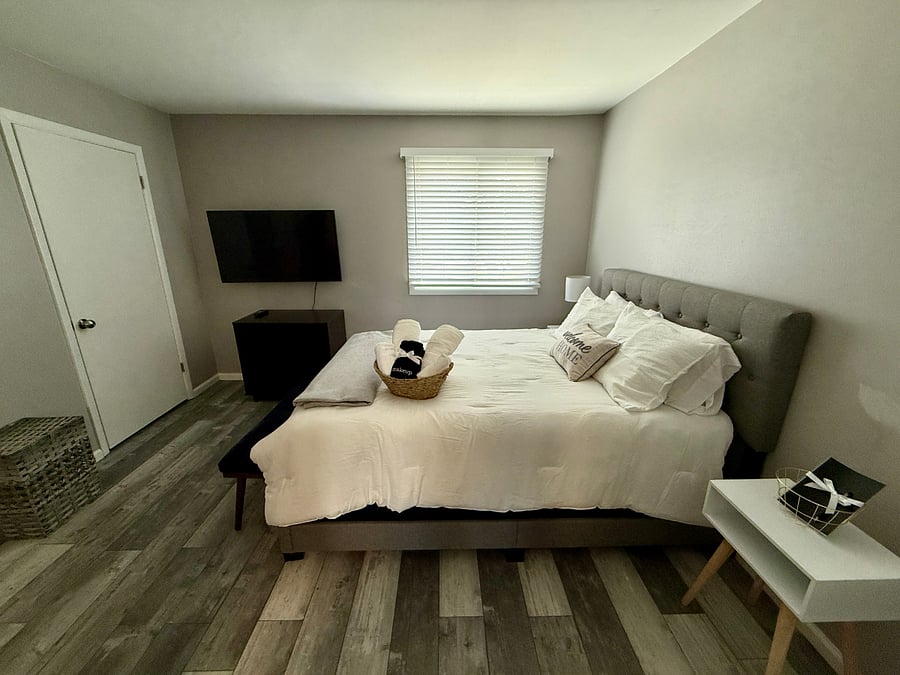 Furnished Finder property 878953_1 photo 8