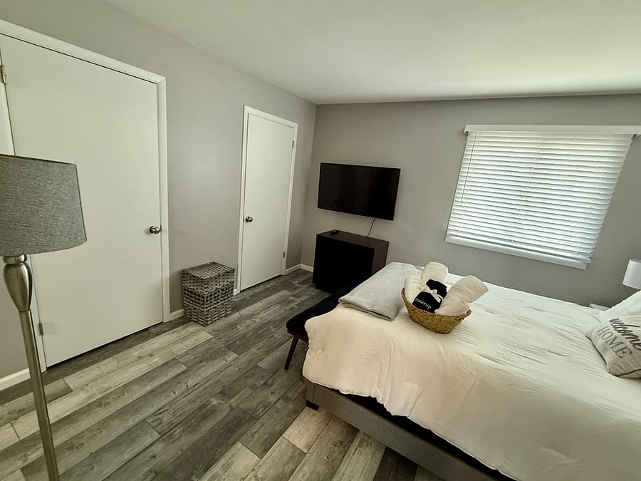 Furnished Finder property 878953_1 photo 9