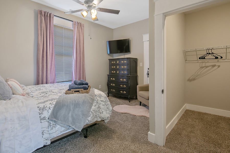 Furnished Finder property 878958_2 photo 22