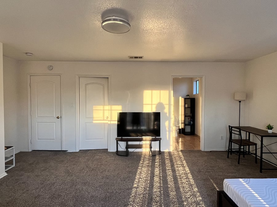 Furnished Finder property 879025_1 photo 3