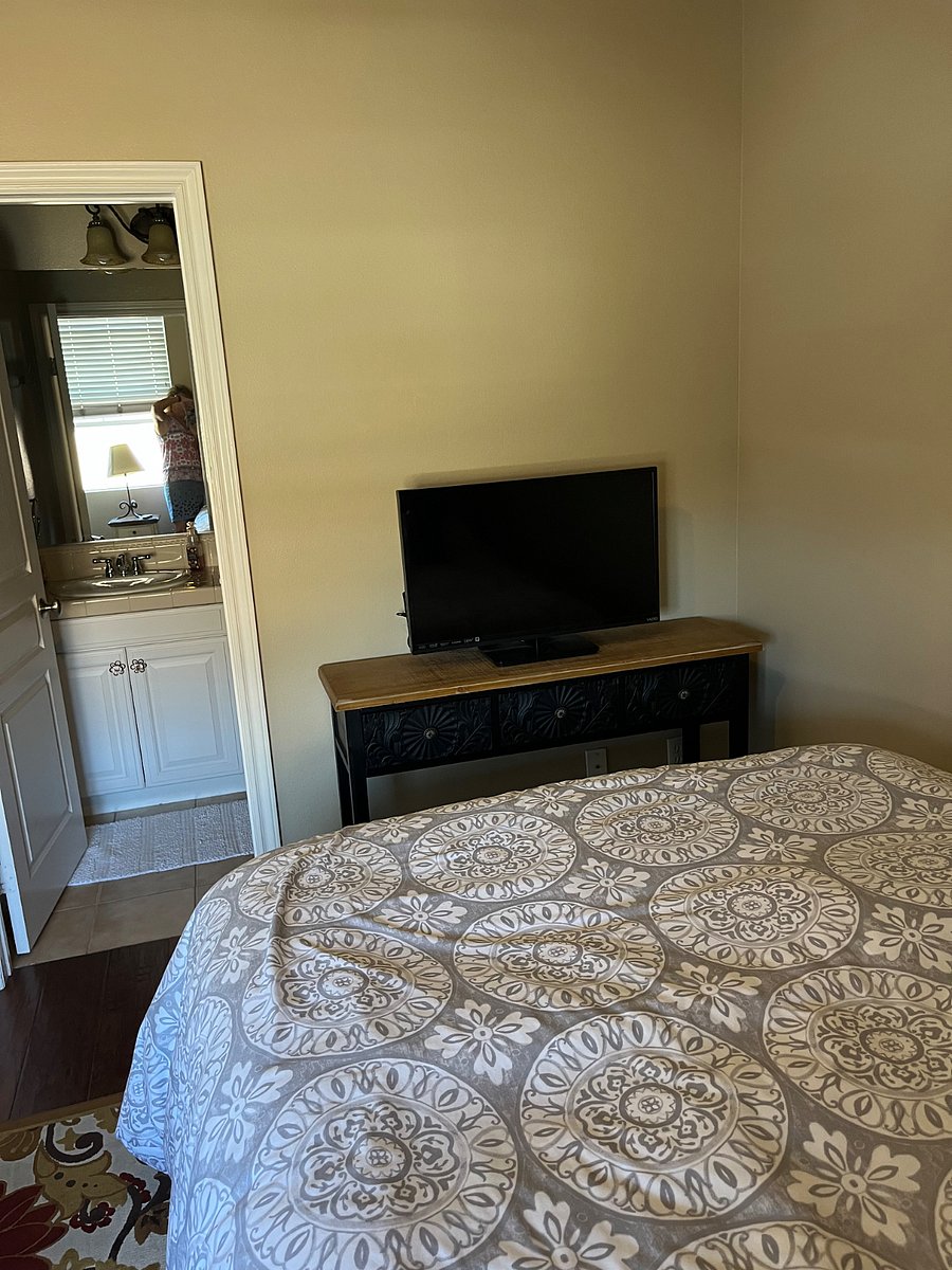 Furnished Finder property 879035_1 photo 3