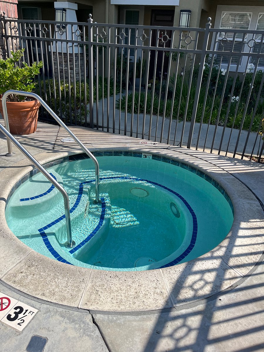 Furnished Finder property 879035_1 photo 7
