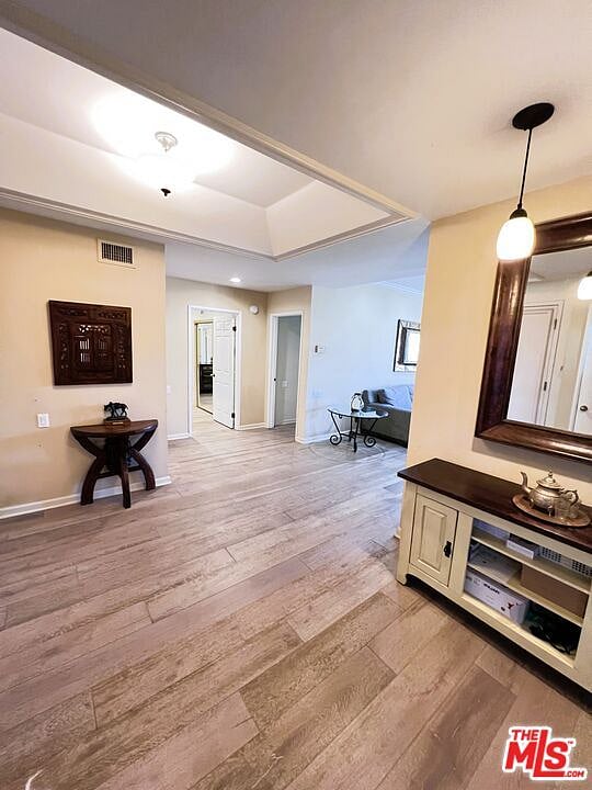Furnished Finder property 879050_1 photo 3