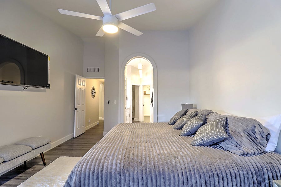 Master, private bath $1600/month