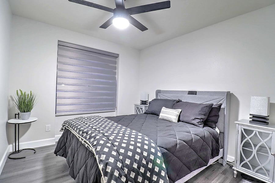 Queen Room, Shared bath $1400/mo.